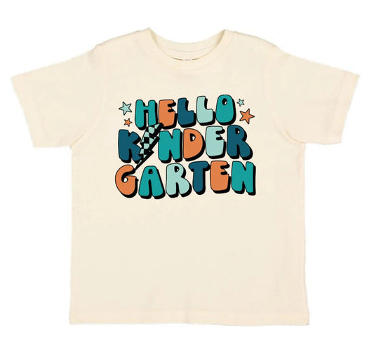 HELLO KINDERGARTEN SHORT SLEEVE T-SHIRT - NATURAL